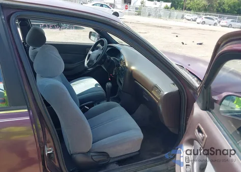 1992 Toyota Camry Le from USA, damaged, VIN 4T1SK12EXNU135354